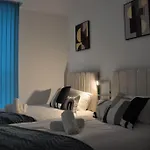 Stunning 2 Bedroom Apt